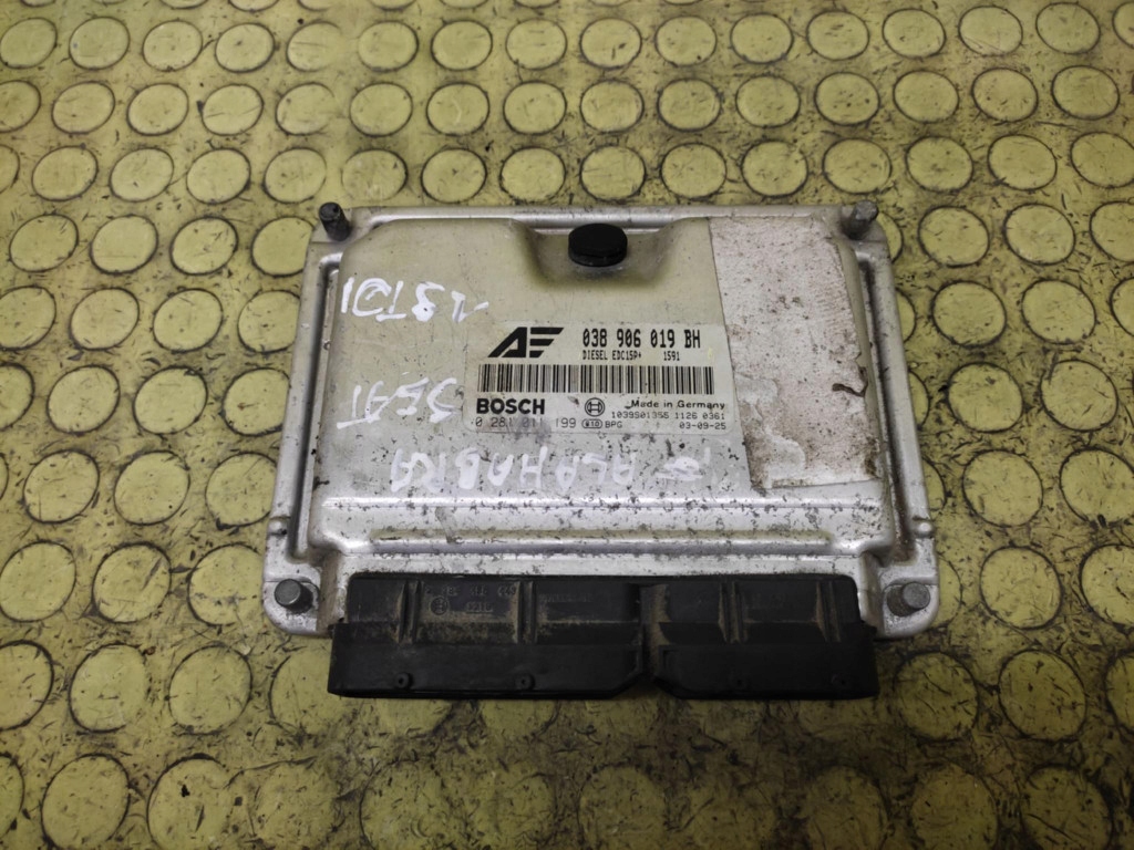 SEAT ALHAMBRA 1.9 TDI control unit of the engine 0281011199