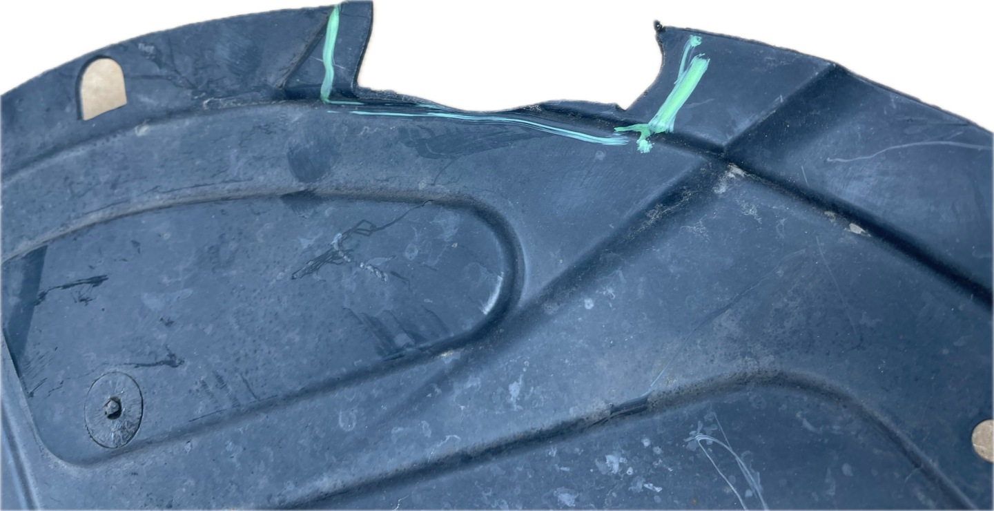 B100 SKODA FABIA II ROOMSTER LIFT mudguard left front 5J0809961B