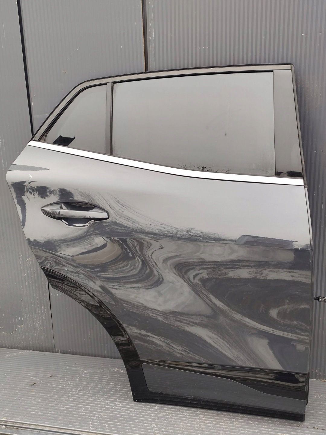 KIA SPORTAGE V door rear part rear. right complete