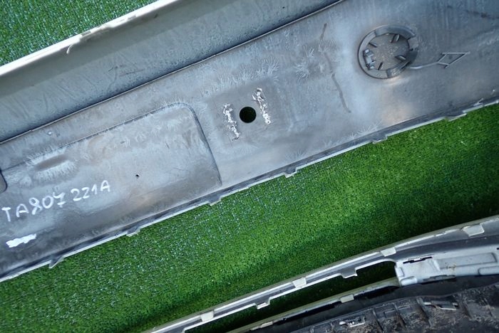 VW TOURAN 15- Frontstoßstange vorne