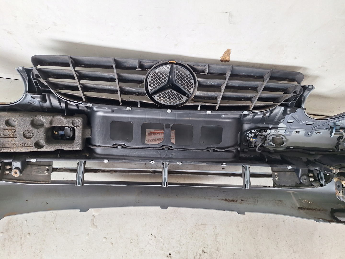 MERCEDES CLK W209 02-06 bumper + XENON + PDC