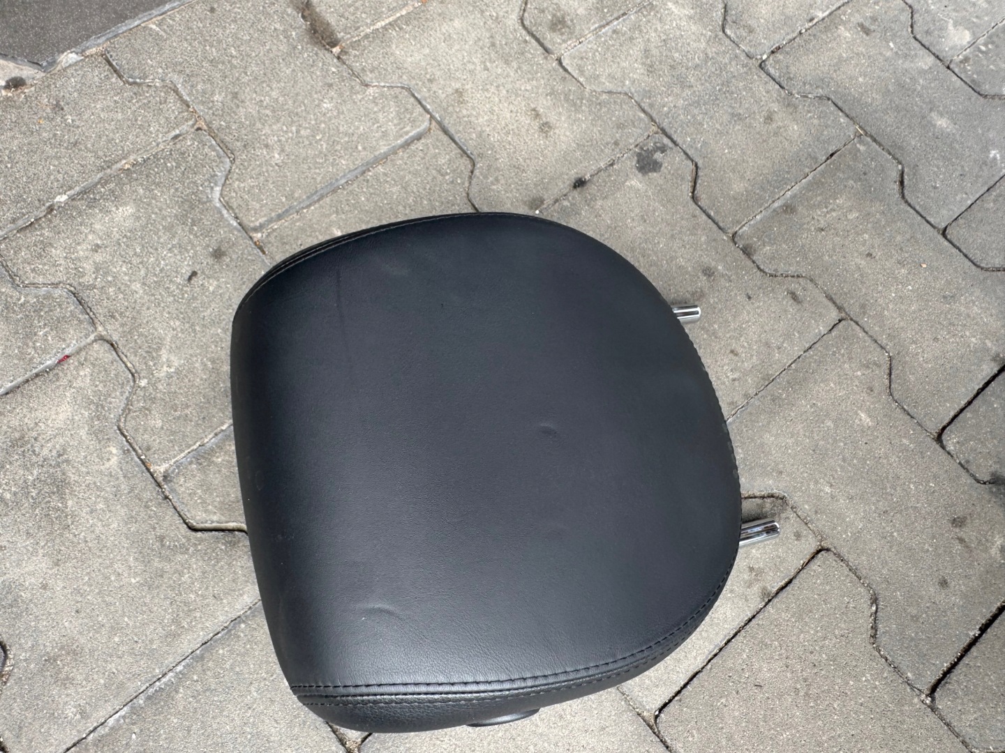 rest left rear part PORSCHE CAYENNE and black SKORZANY