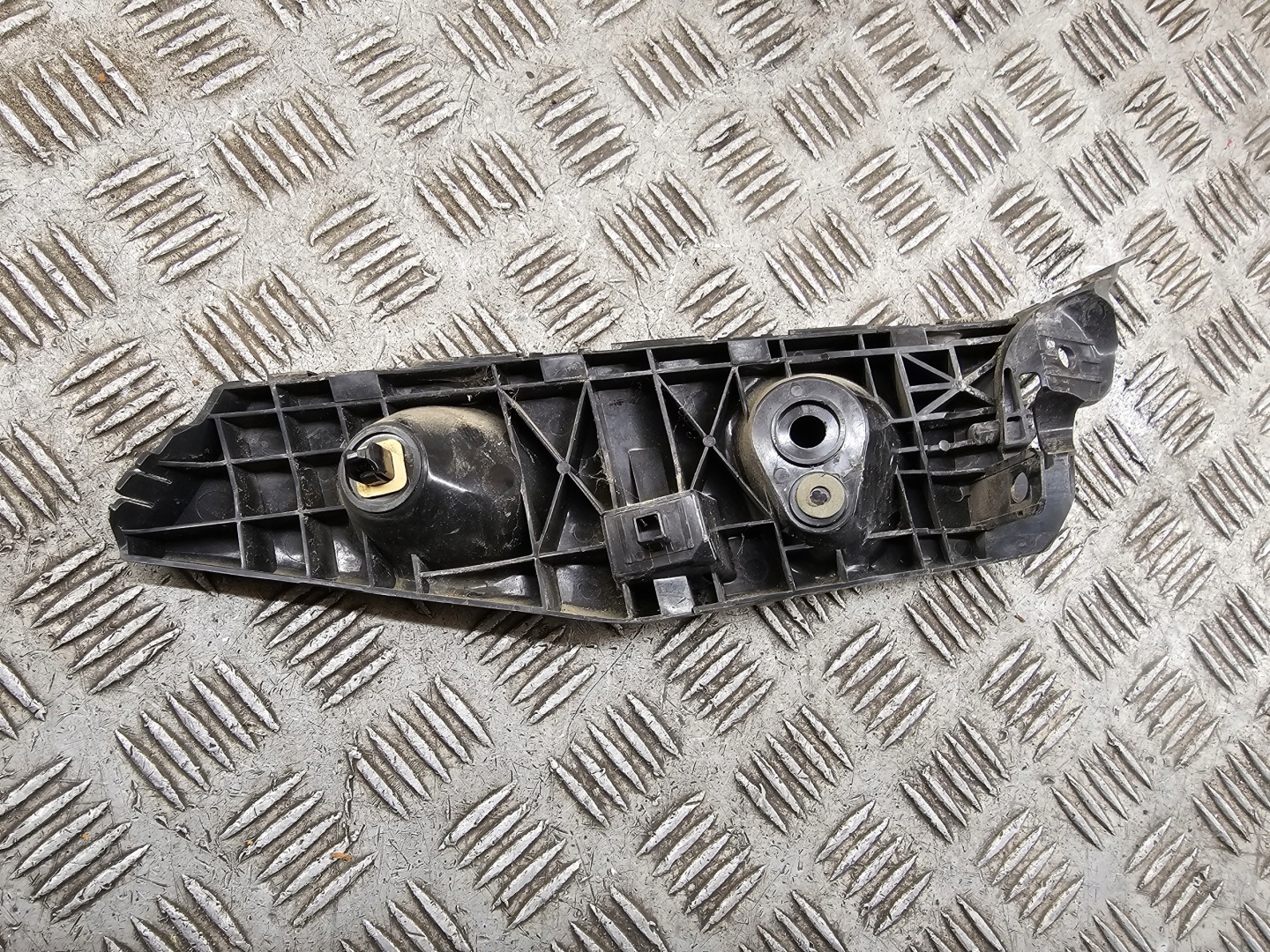 bumper bracket left rear part Mazda MX-5 ND N243502J1