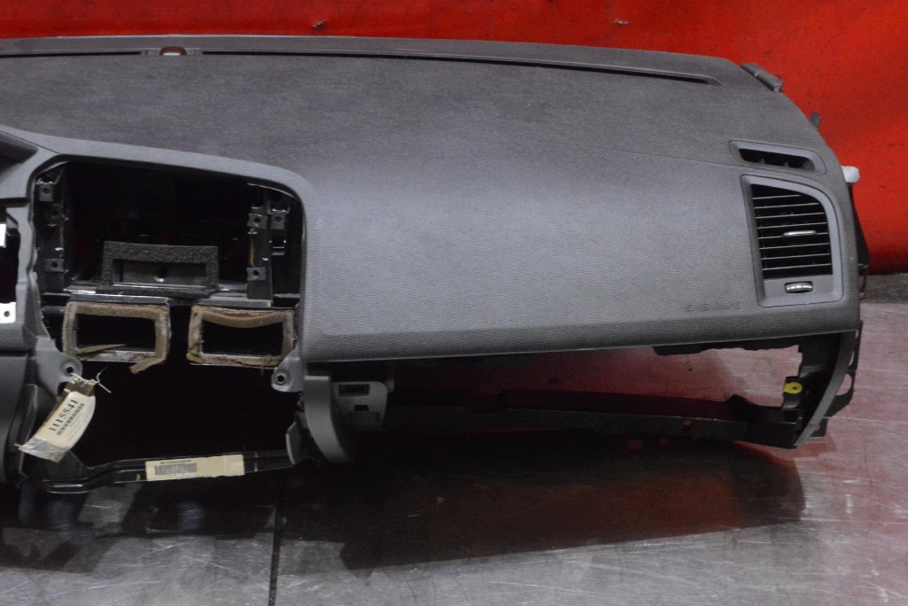 dashboard instrument panel console cockpit airbag EU VOLVO XC60 1 and 08-13