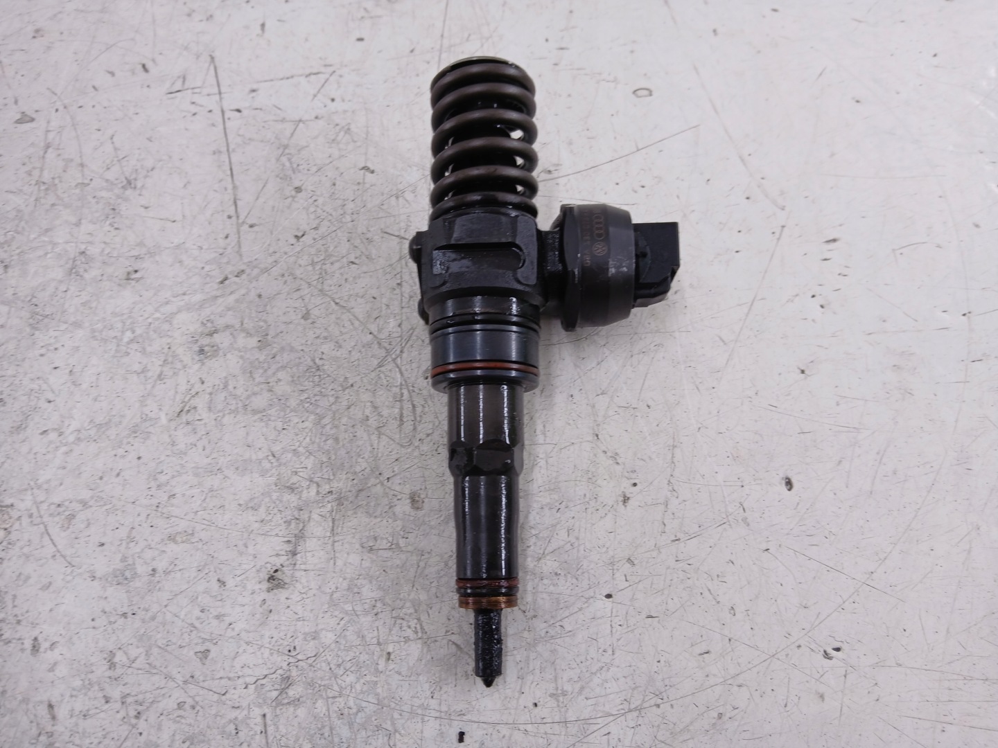 VW GOLF IV 1.9 TDI Einspritzdüse 038130073AQ