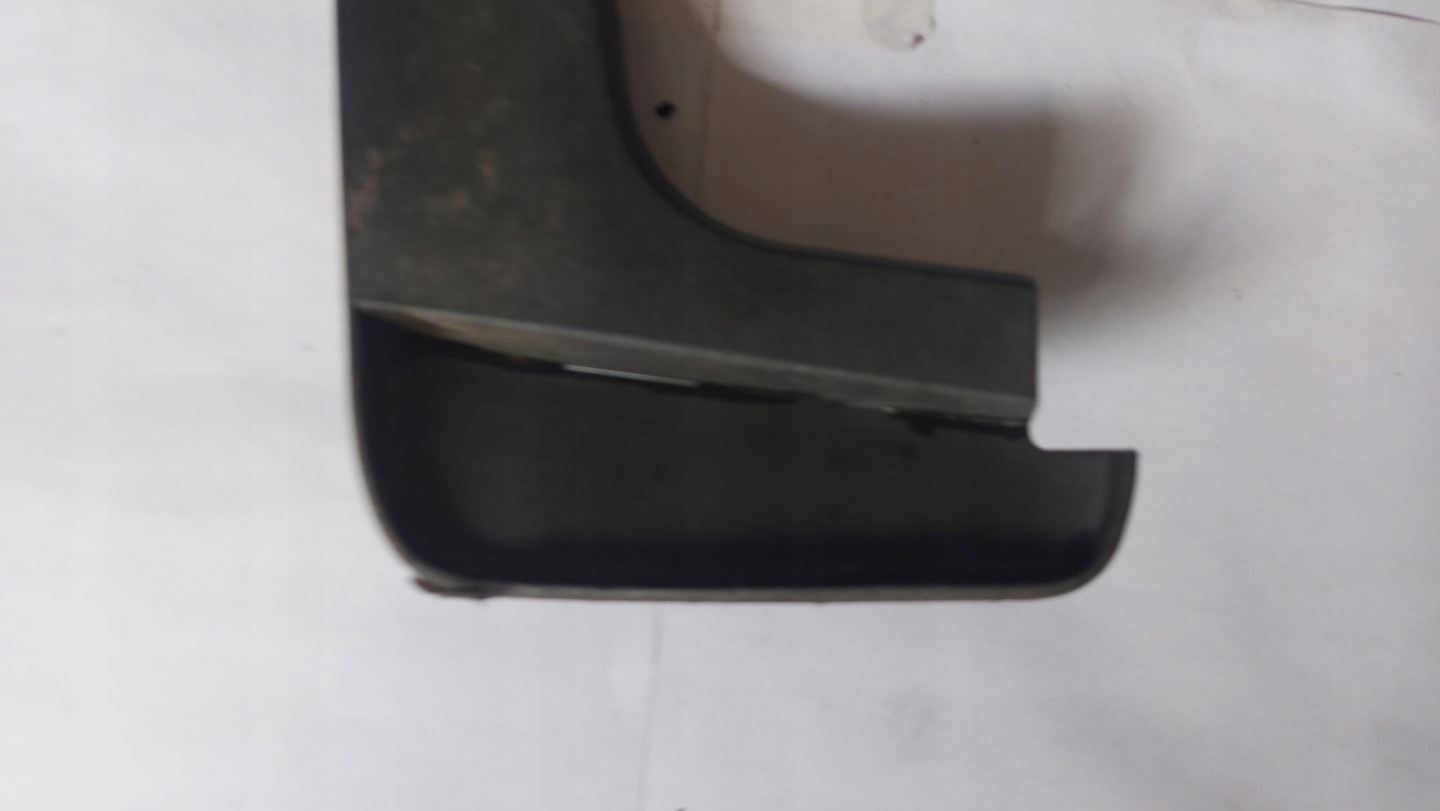 zástěrka pravý předek TOYOTA COROLLA E16 E18 13-19