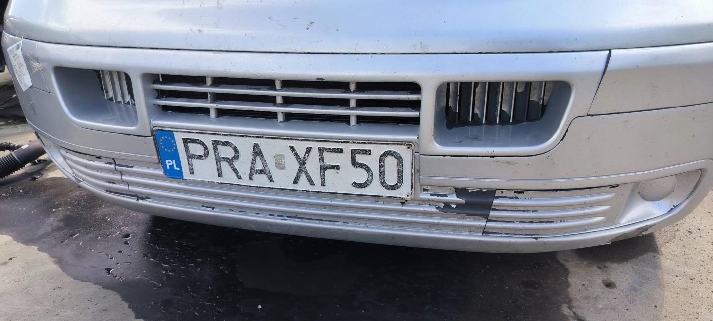 bumper front LA7W VOLKSWAGEN TRANSPORTER T5 CARAVELLE
