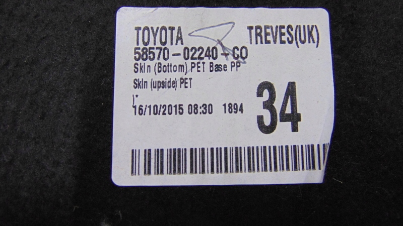 floor mats boot KOMBI TOYOTA AURIS II E18 13-18R