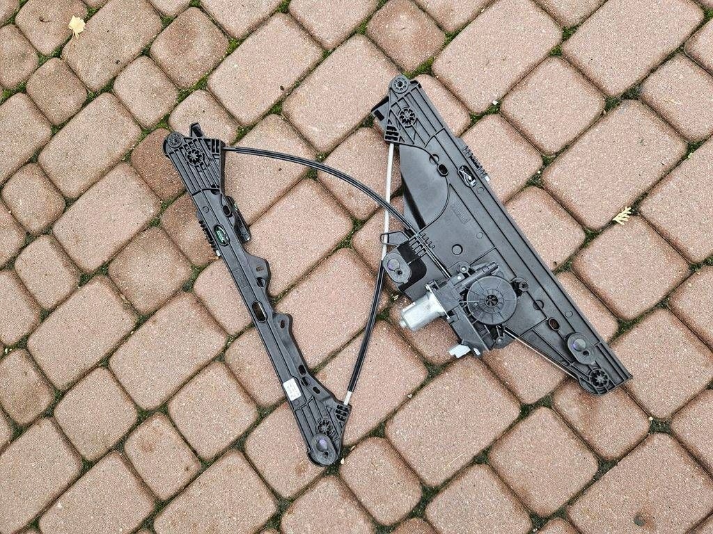 window regulator left front mini motor Opel Mokka B 9828130780