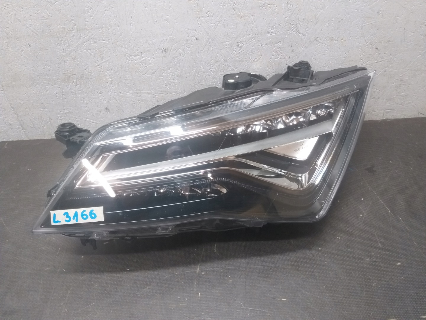 LIGHT LIGHTS FRONT RIGHT LEFT SEAT ATECA FULL LED 576941007G 576941008G