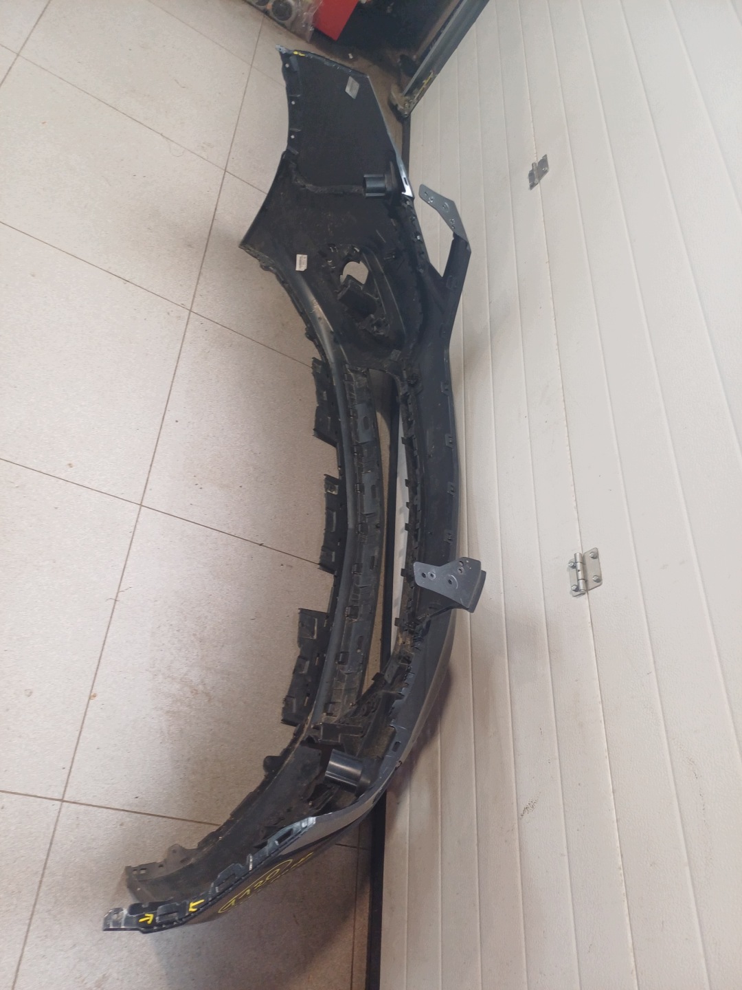 bumper front front OPEL MOKKA 4 X PDC 95122388