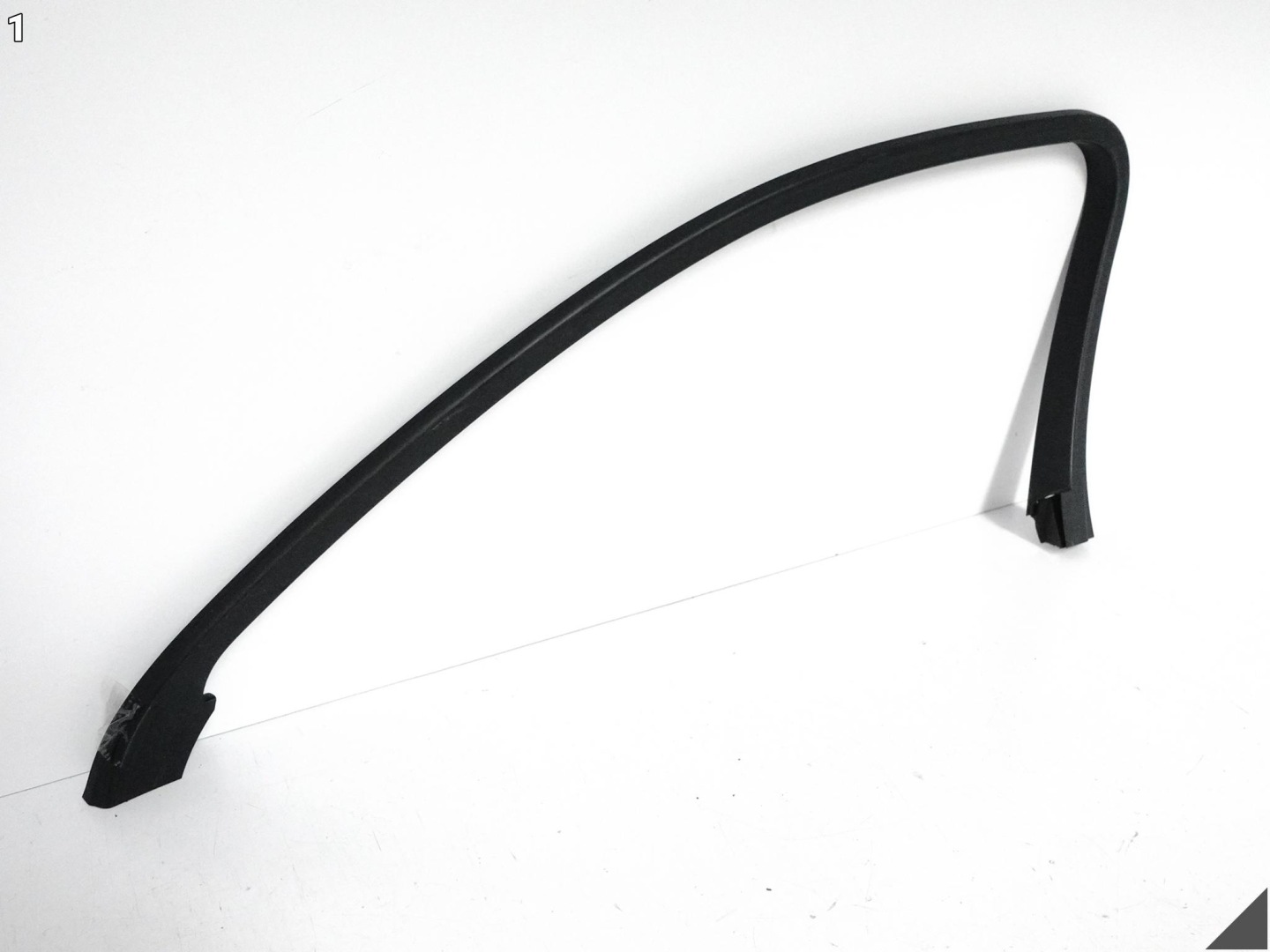 BENTLEY CONTINENTAL FLYING SPUR 3W5 06-12 moulding frame door front right
