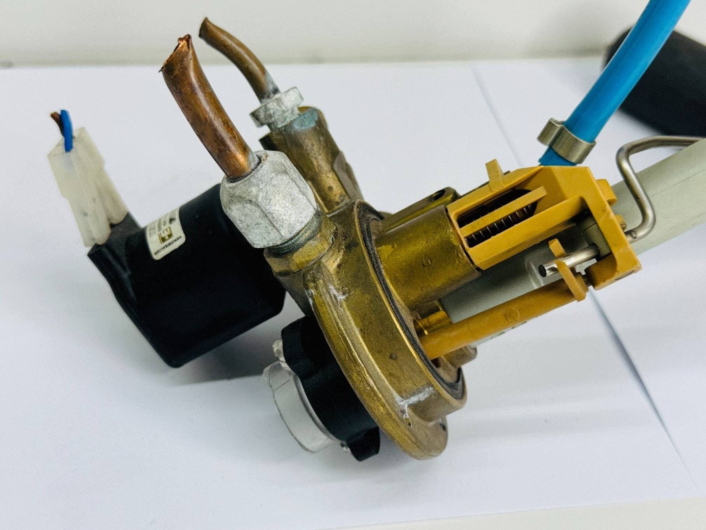 feed pump the centre FIAT DUCATO 67R013018 GENUINE