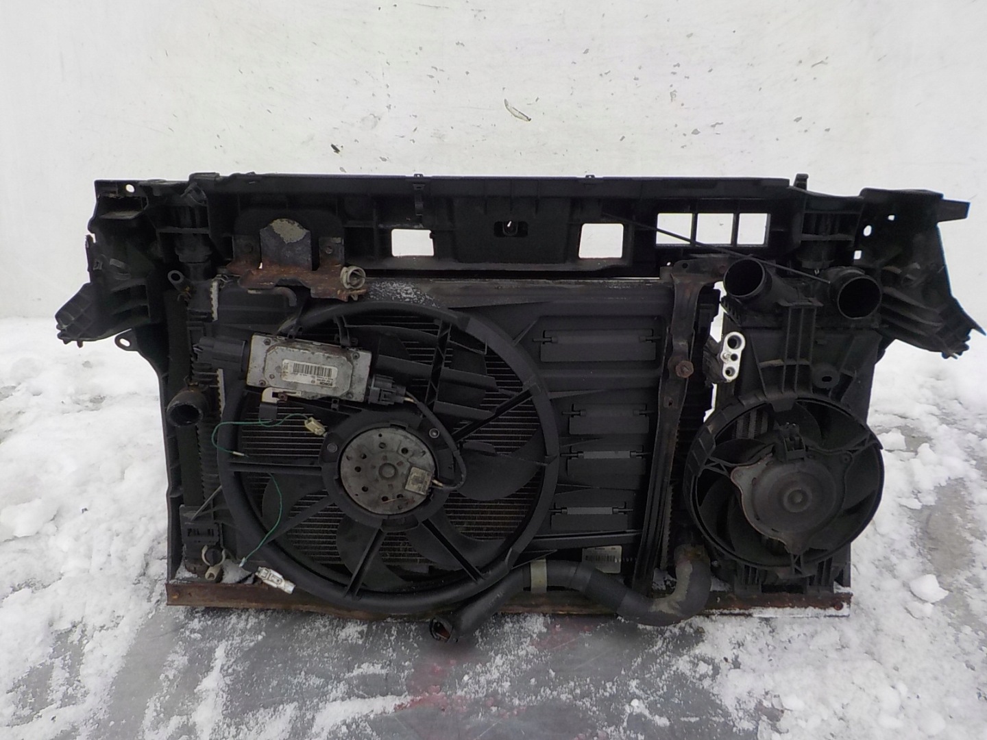 164 MAZDA 3 II BL 1.6 D support panel for radiators sider radiator