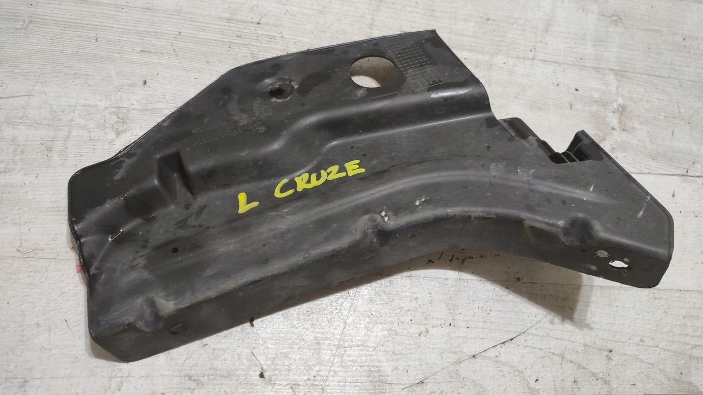 cover chassis left 1.8 B Chevrolet Cruze