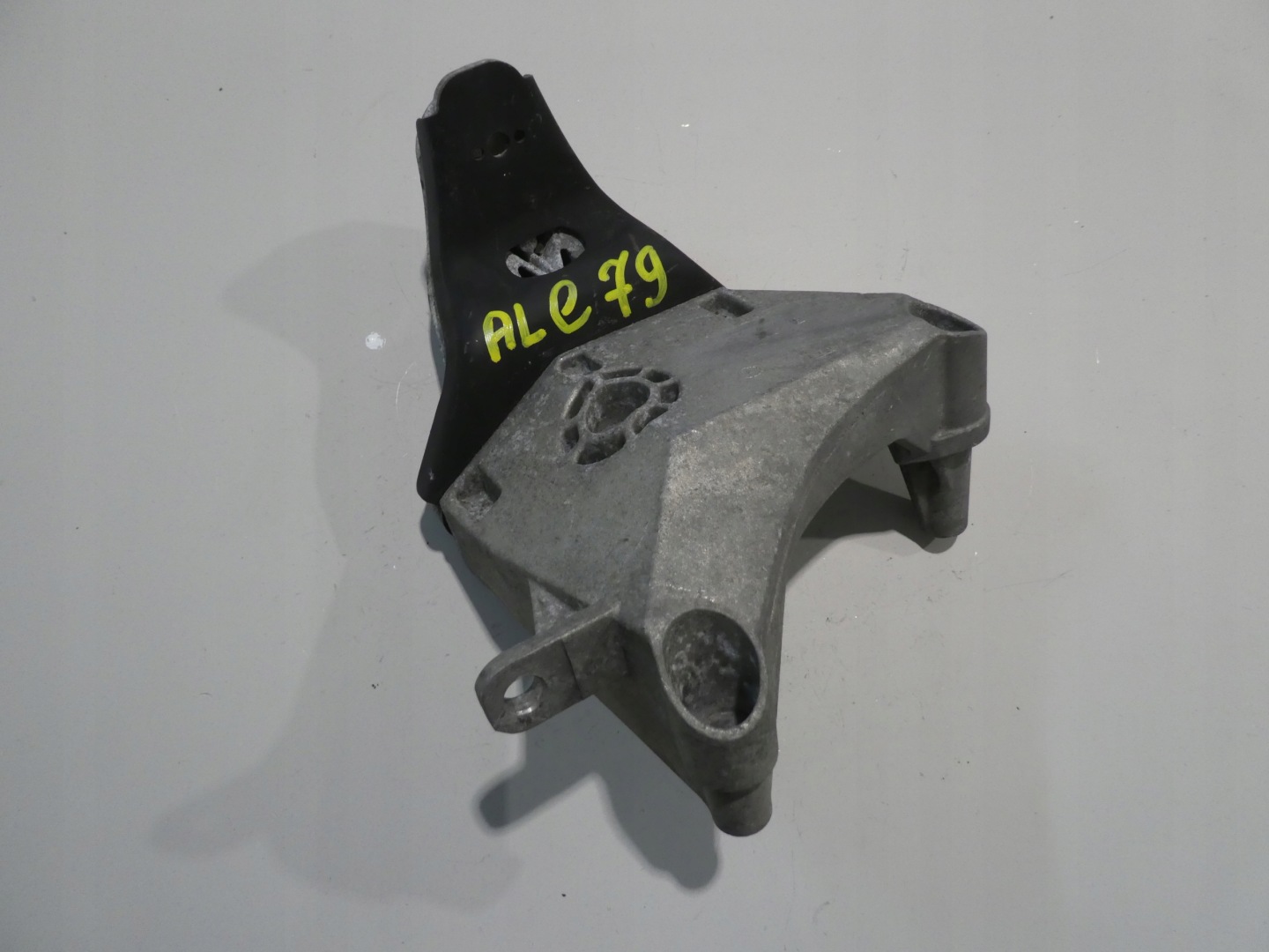 VW SKODA AUDI SEAT engine mount 045199207F