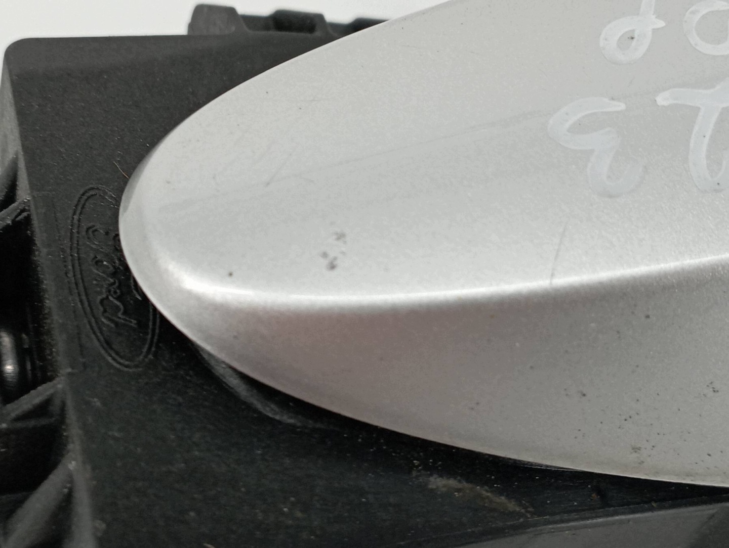 handle exterior right front 76 Ford Fiesta Mk7 (2008-2016)