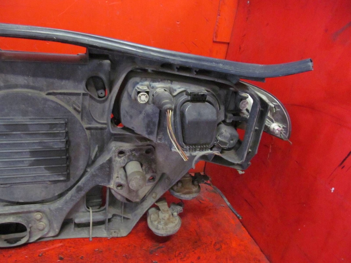 AUDI A4 B5 1.6 B ADP support panel for radiators radiator light right left bumper support