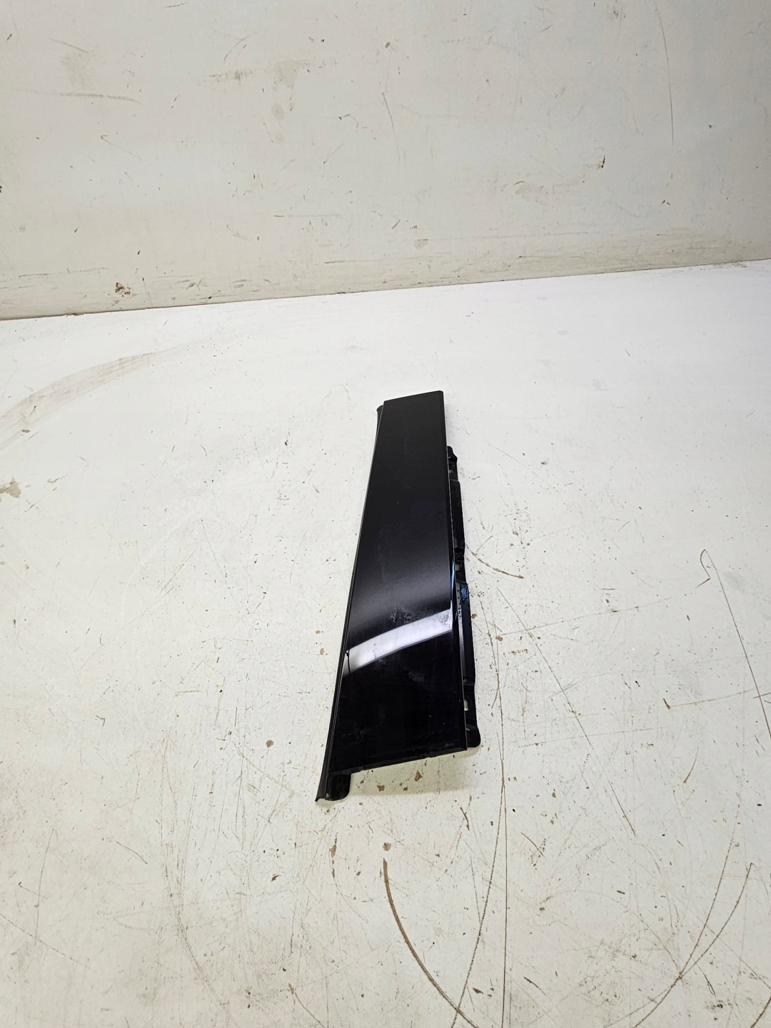 moulding cap door left rear part AUDI Q3 83A839901