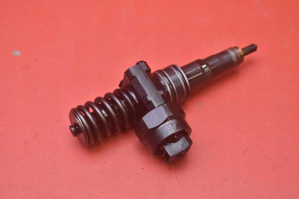 Einspritzdüse Einspritzdüse 038130073F VW PASSAT B5 1.9 TDI 115 KM 96-00