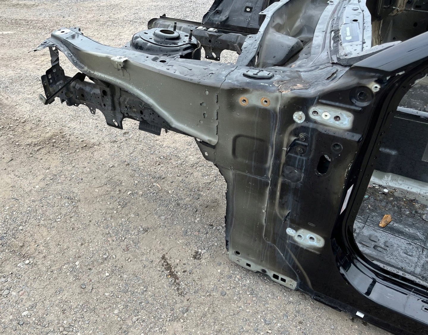 quarter quarter placement left left front Ford Mustang Cabrio 2015+