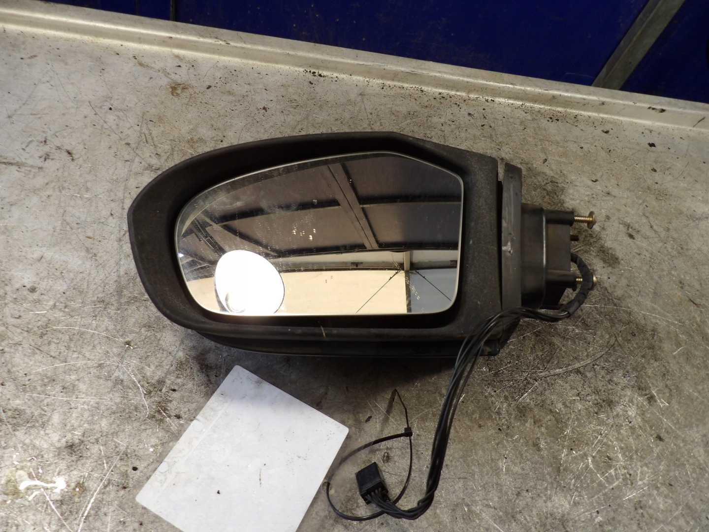 Mercedes W245 Spiegel links lak. 375
