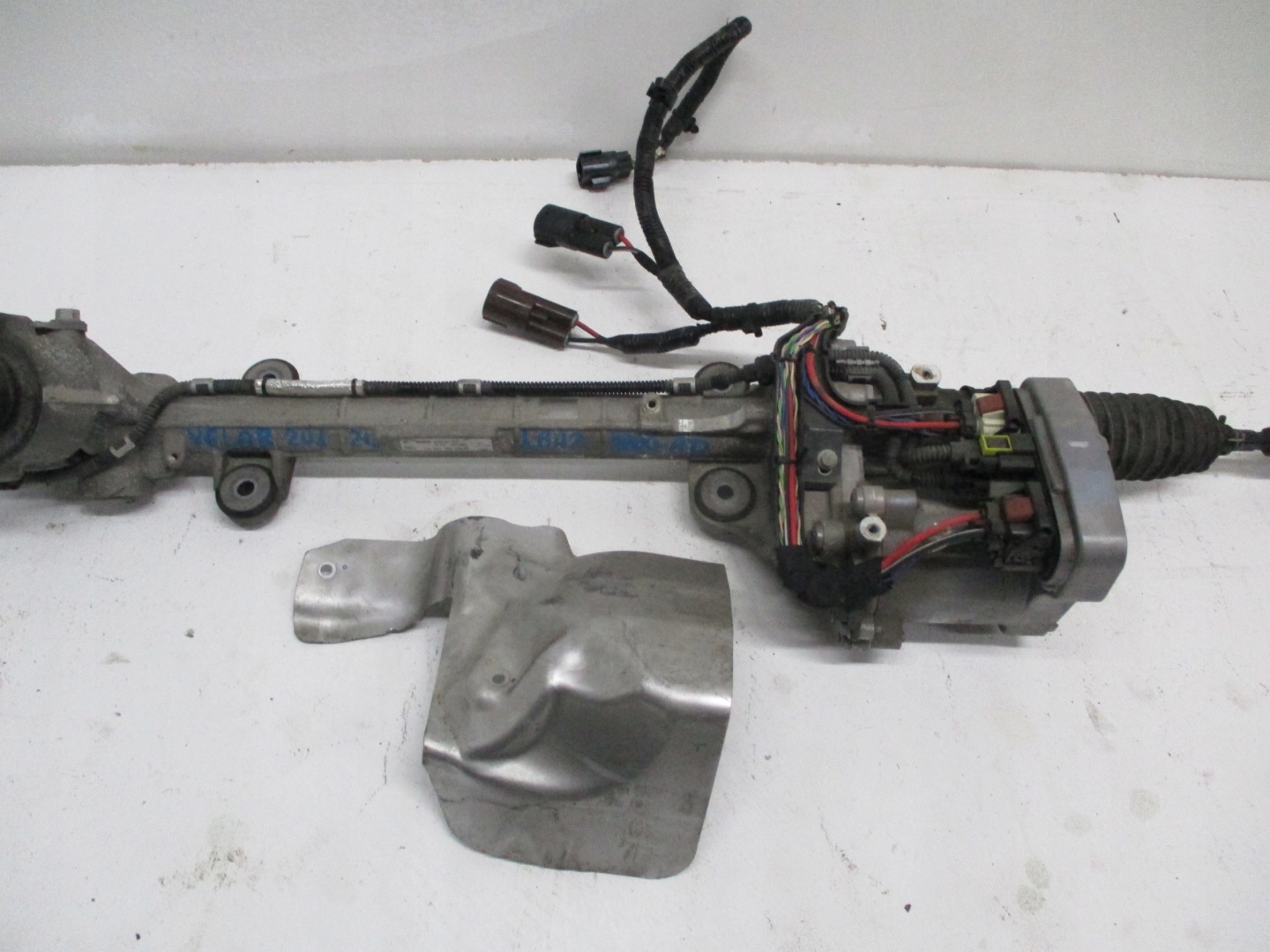 Lenkgetriebe RANGE ROVER VELAR L8A2-3200-AD