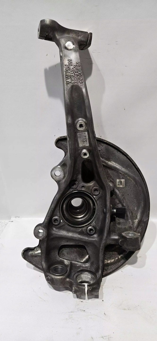 otoč čepu levý předek AUDI A4 B9 A5 8W0 16
