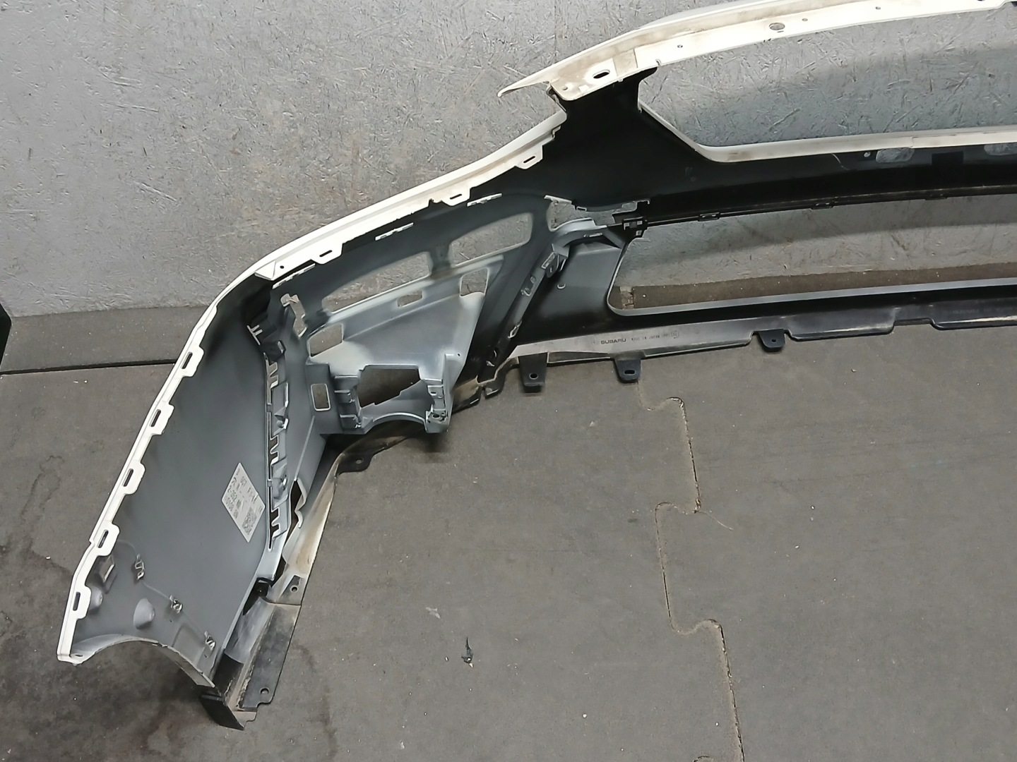 bumper front SUBARU OUTBACK VI 6 21