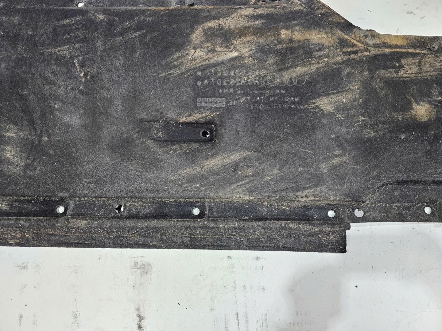 cover chassis left AUDI A4 B9 8W0825207