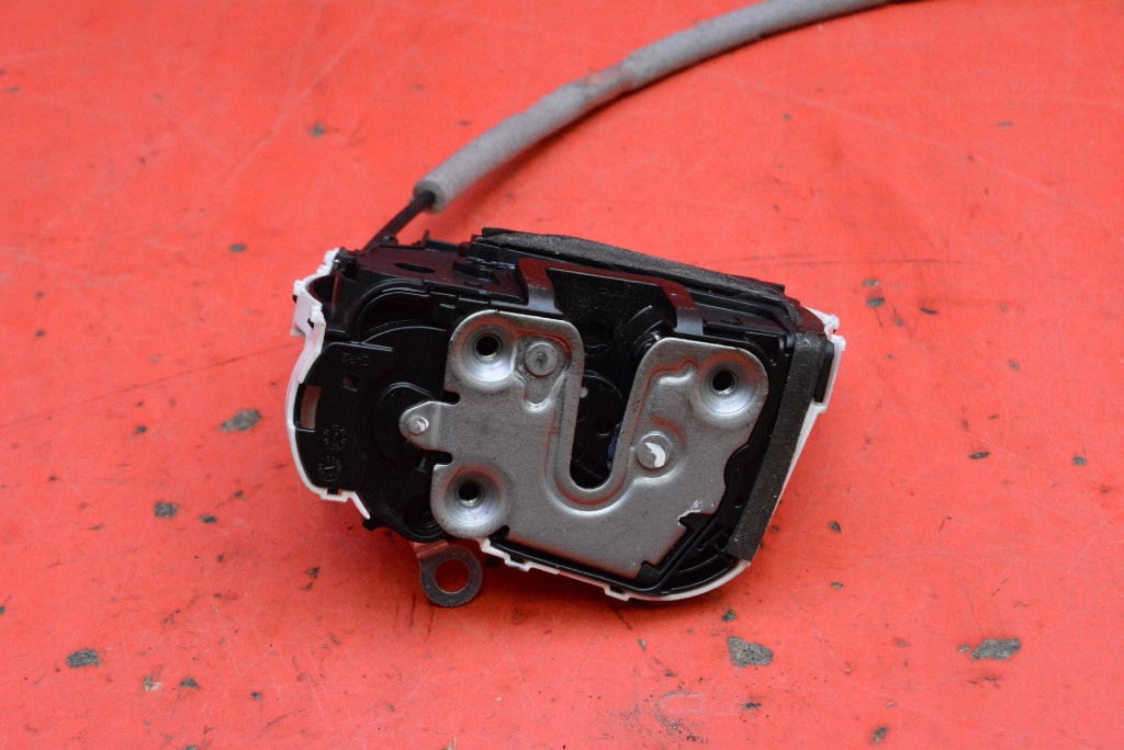 lock door right front front EU 10845781 MG ZS 2 II LIFT 19-24