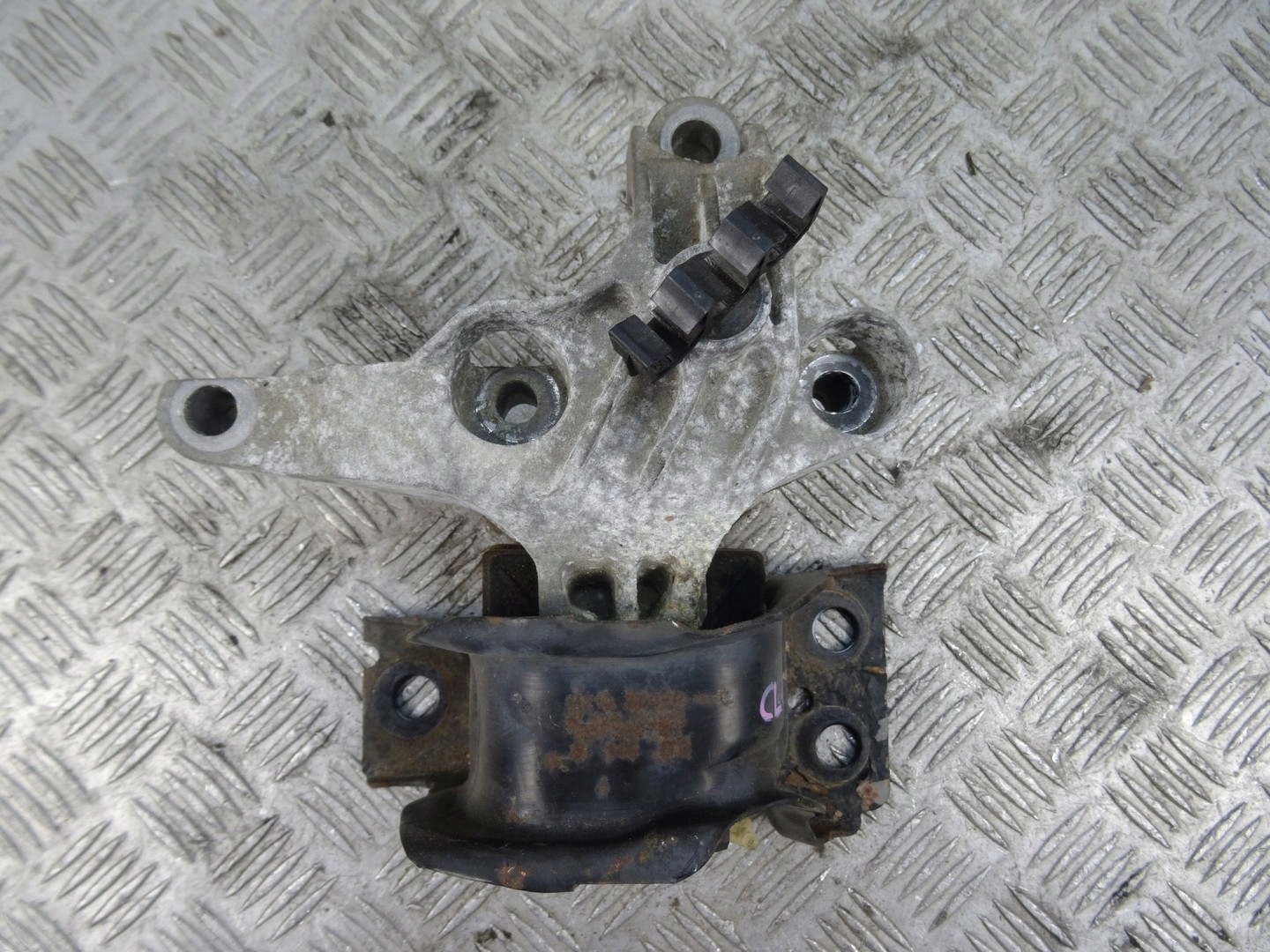 RENAULT CLIO 4 engine mount 112845638 1.5 DCI