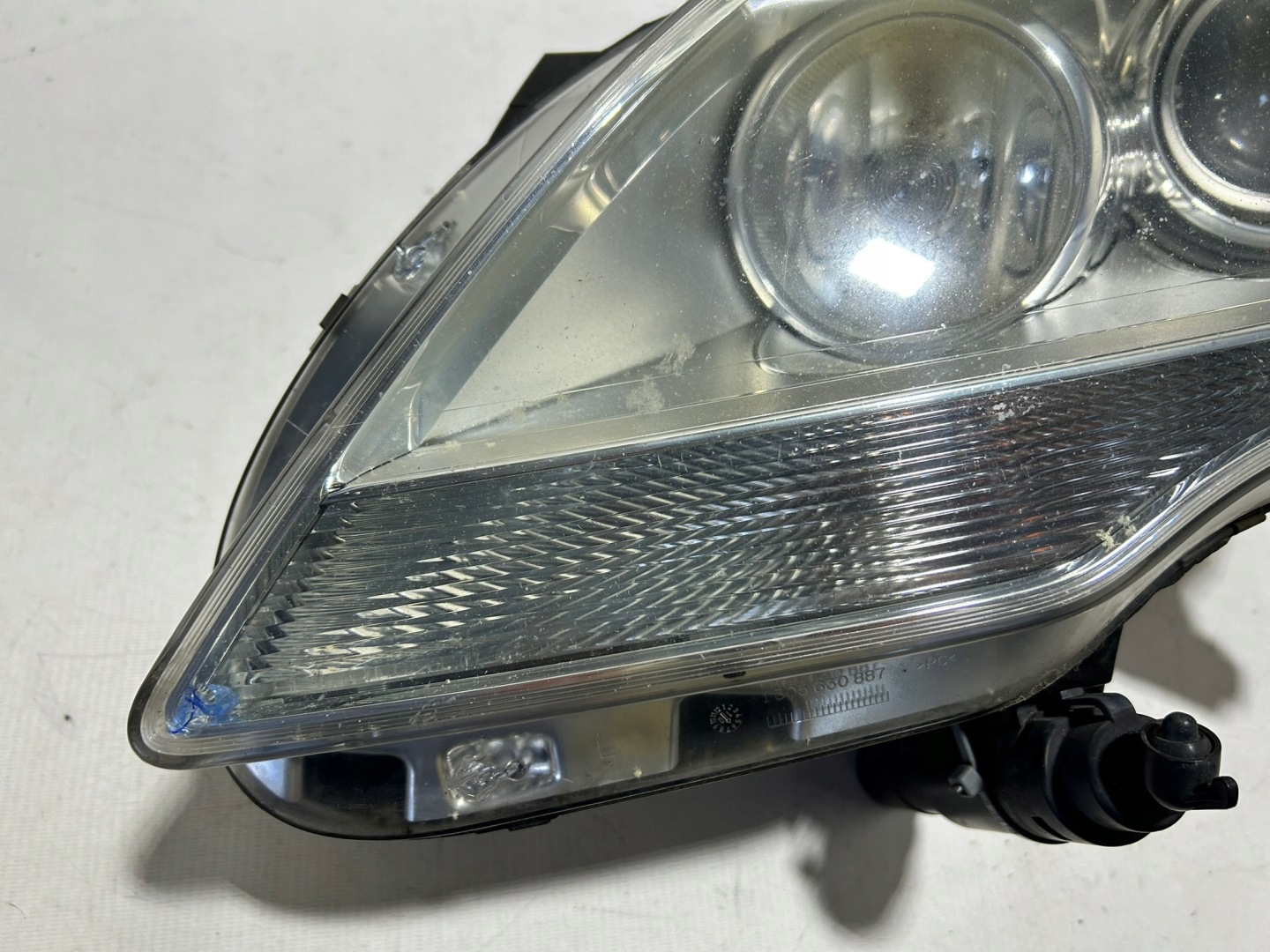 MERCEDES R-KLASA W251 LIFT light XENON left front