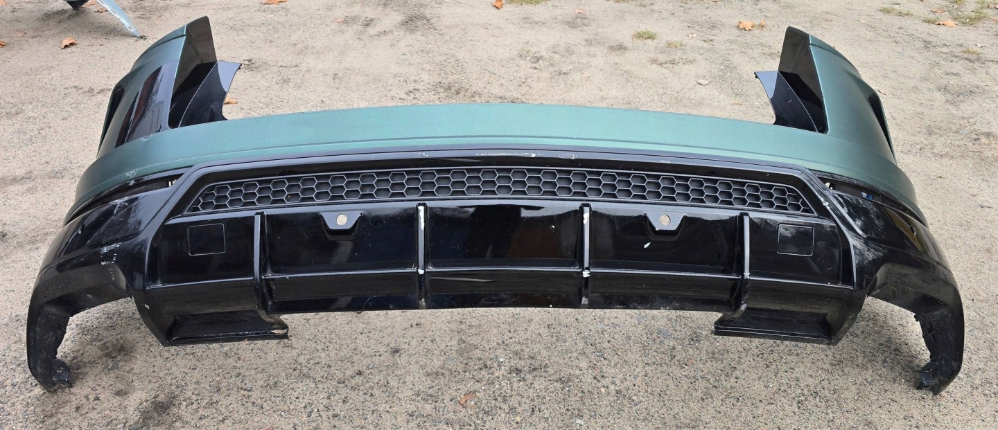 Lamborghini Urus heck Stoßstange hinten