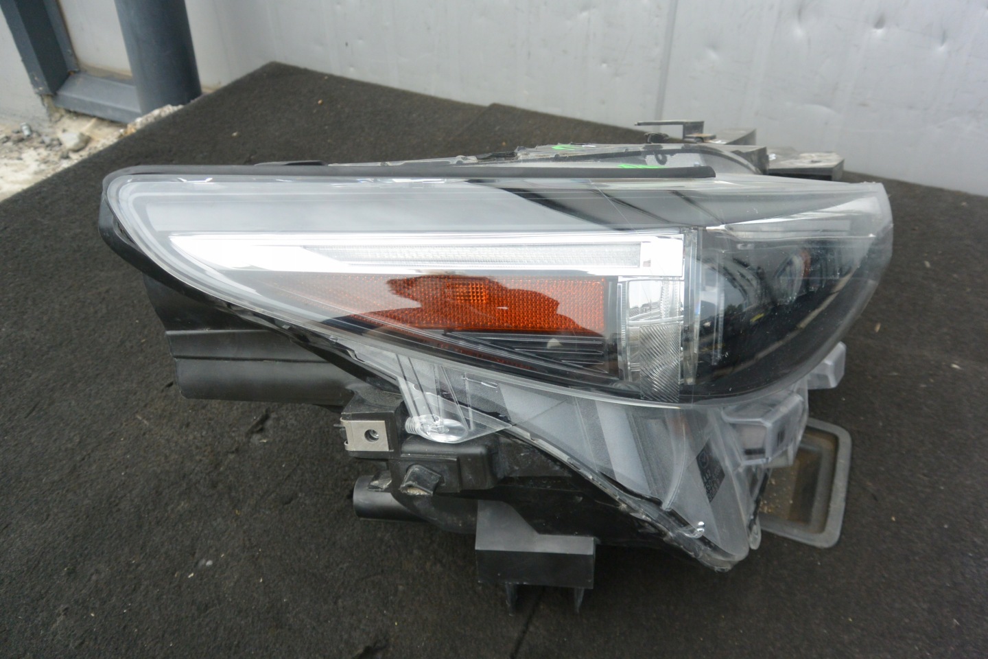 light REFLEKTOR right XENON MAZDA CX9 USA 16-R