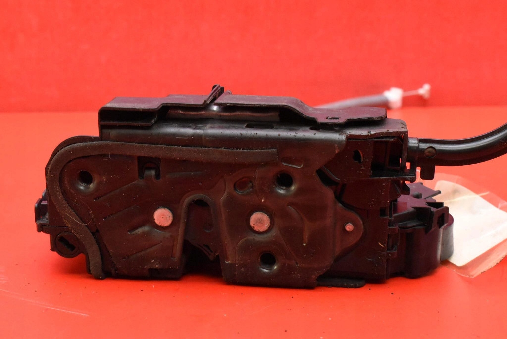 lock door right front front EU 5TB837016C SKODA OCTAVIA III KOMBI 17-20