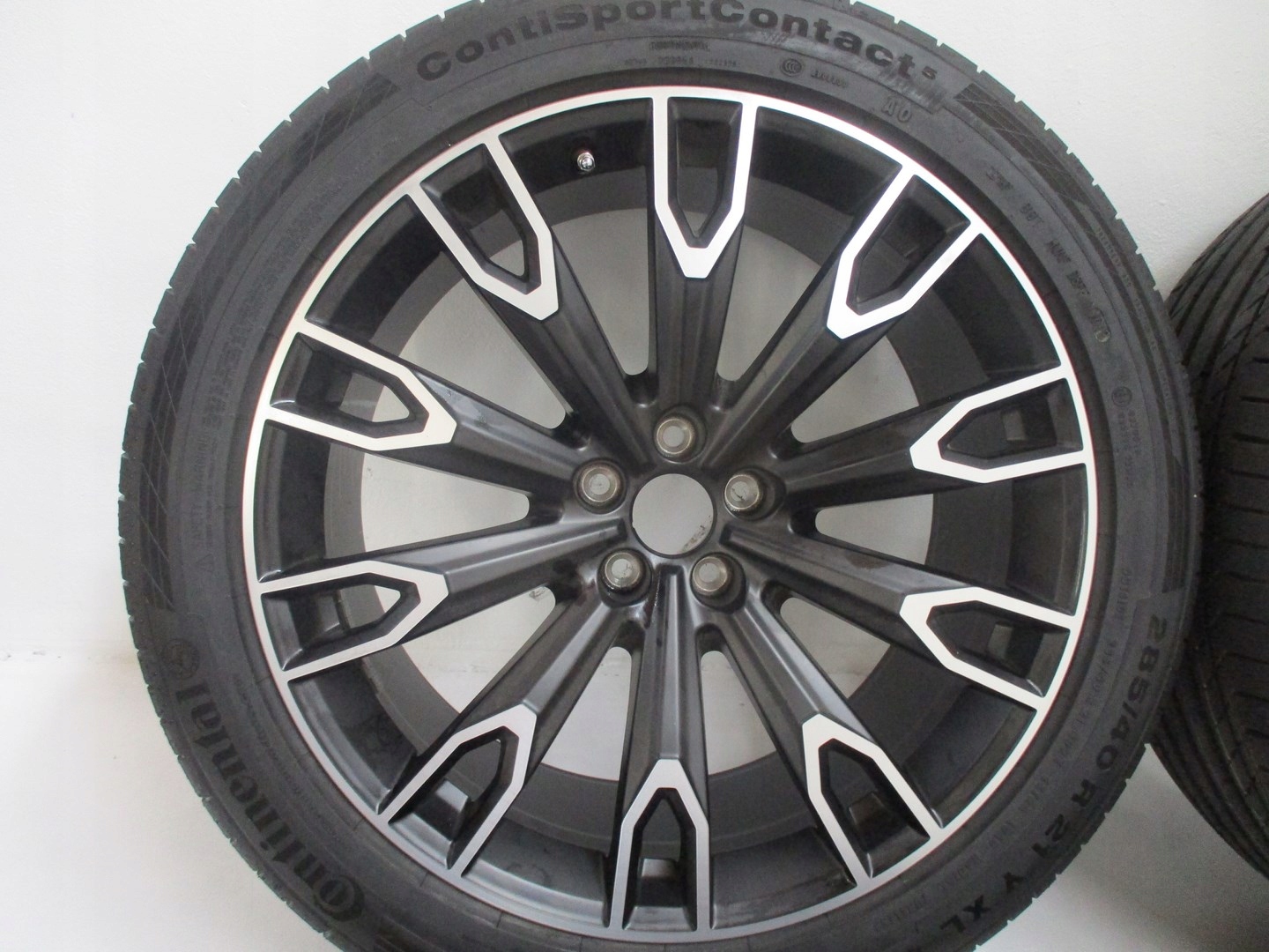 wheels discs tyres Audi Q7 4M0 21\ 8mm