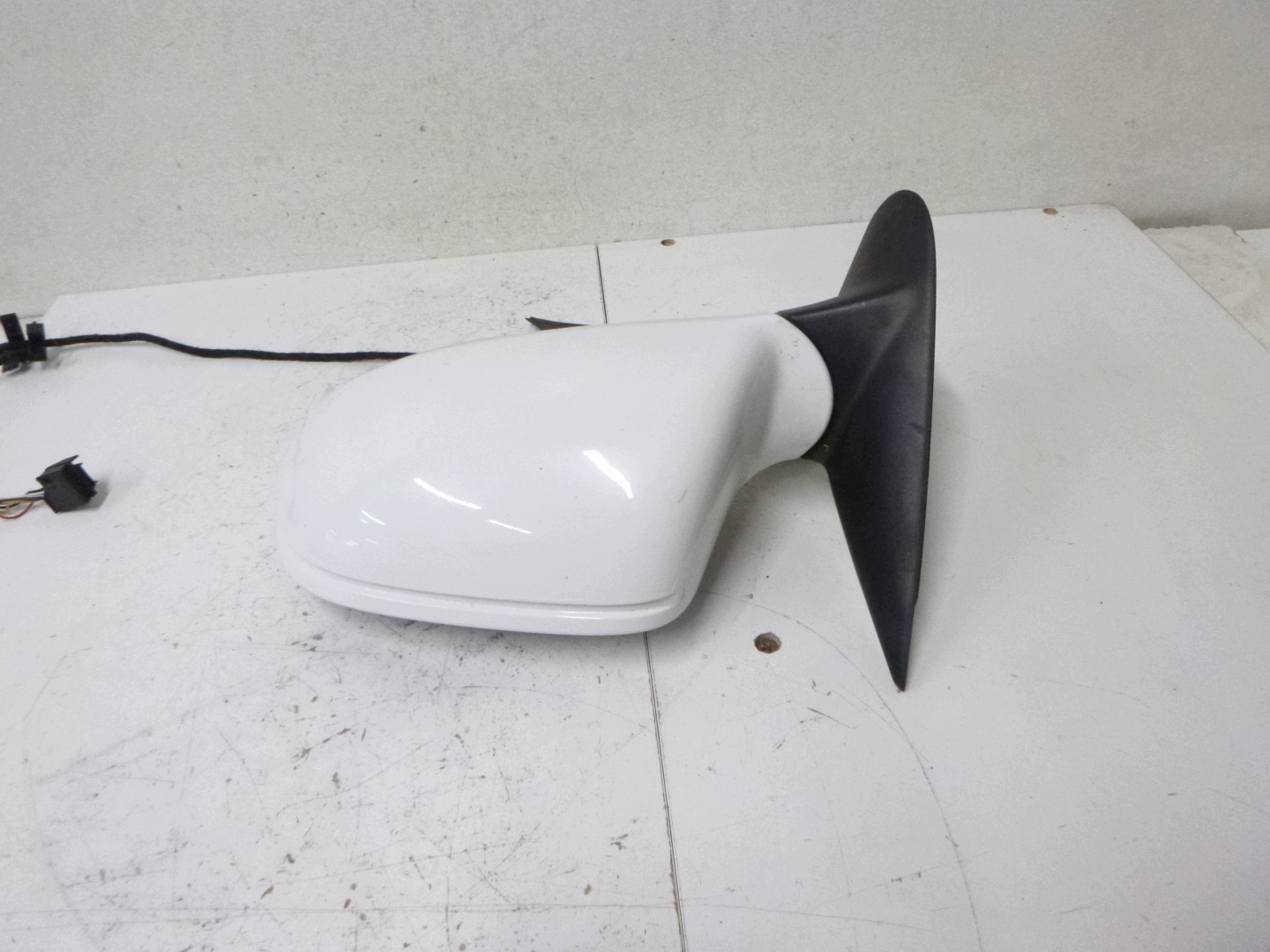 mirror left electrics Skoda Octavia II kombi LF9F biale 2004-2013 6PIN