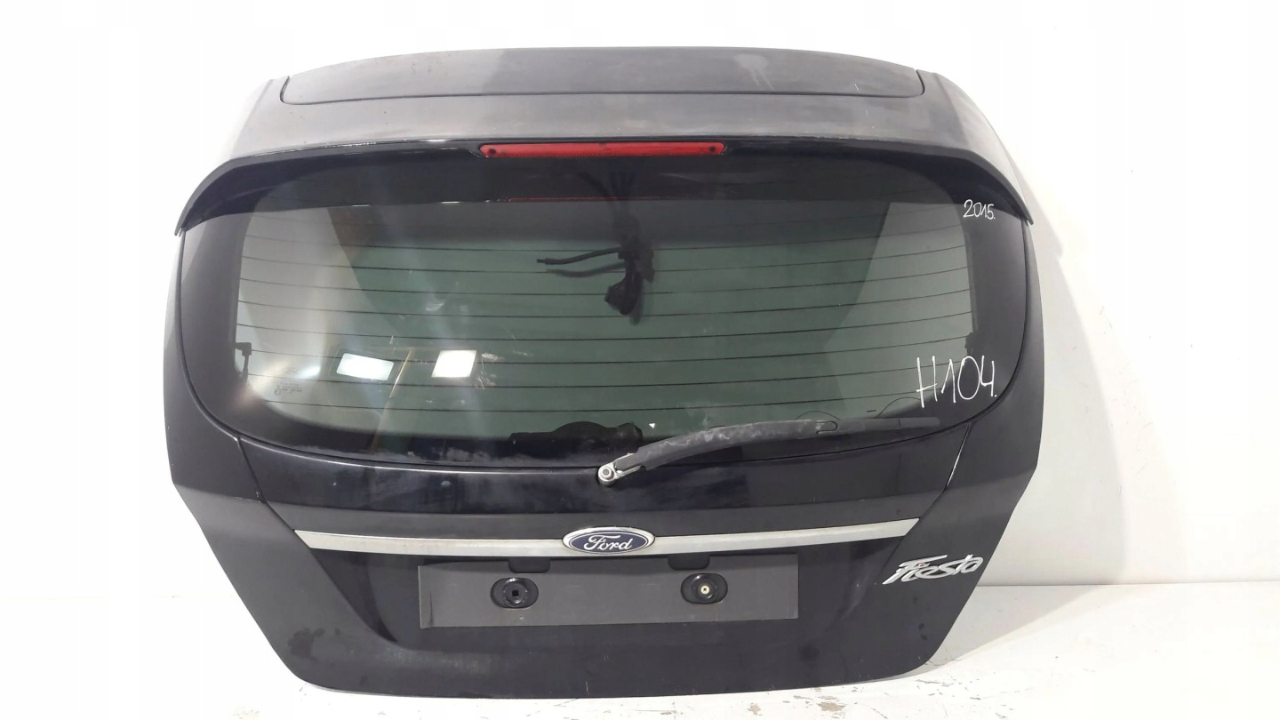 Ford Fiesta kapota kufru