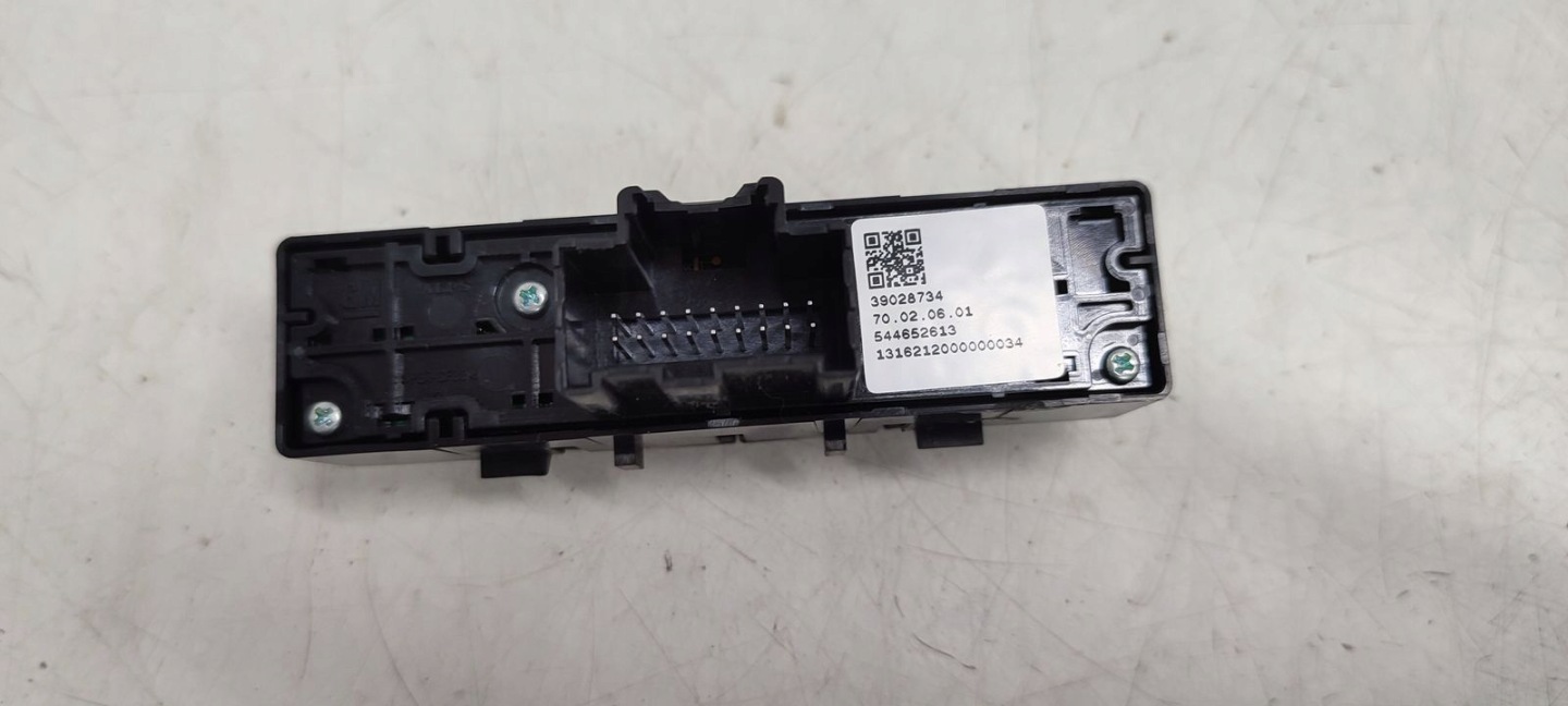 Panel ovladačů Opel Astra K