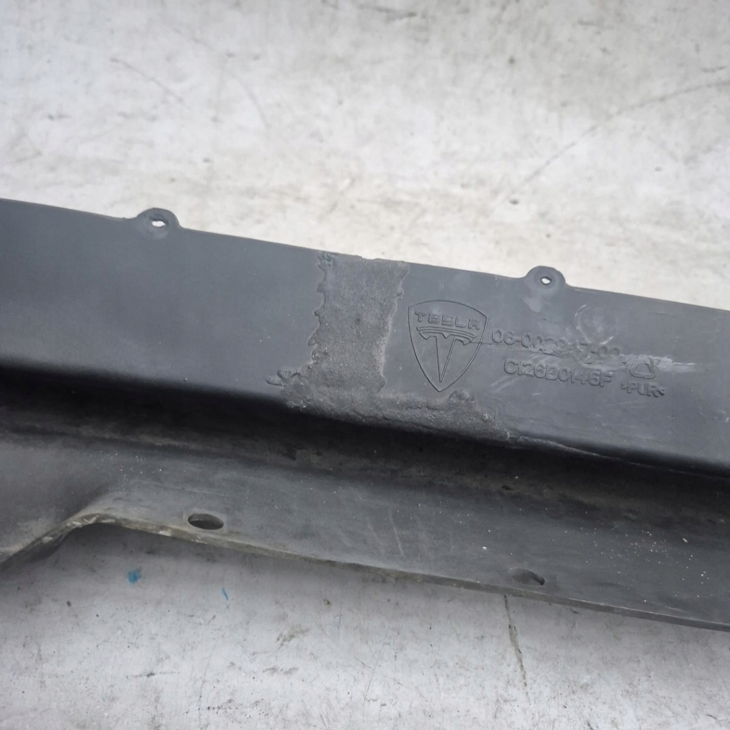 TESLA diffusore spoiler Paraurti posteriore accessori 06-002947-00 C126B0146F