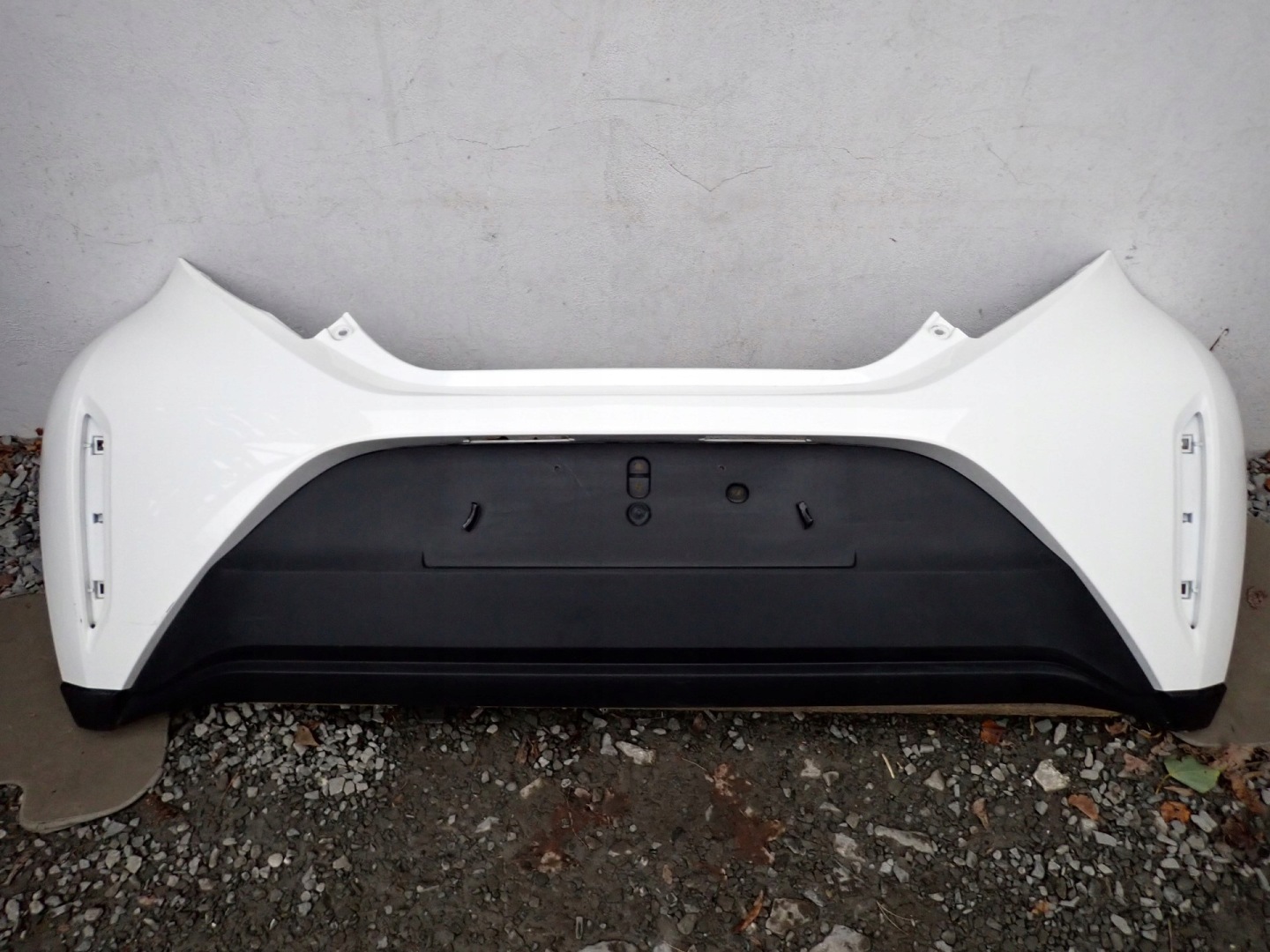 bumper rear part rear TOYOTA AYGO X 2022