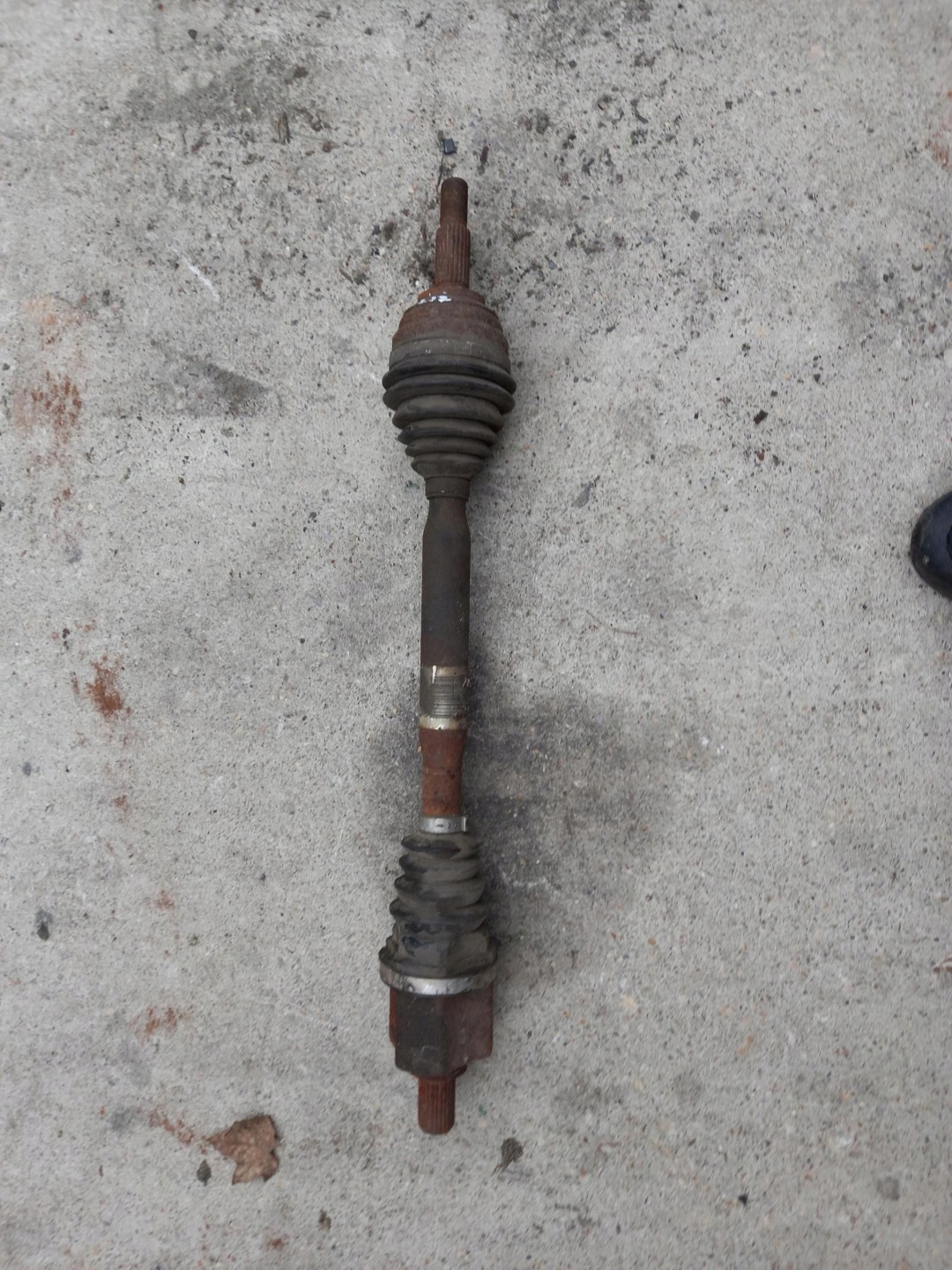 semi-axis KROTA left RENAULT CLIO IV 1.6 16V AUTOMAT
