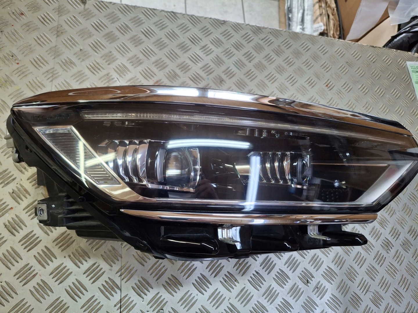 light right front FULL LED IQ LIGHT VW PASSAT B8 LIFT 2019R->