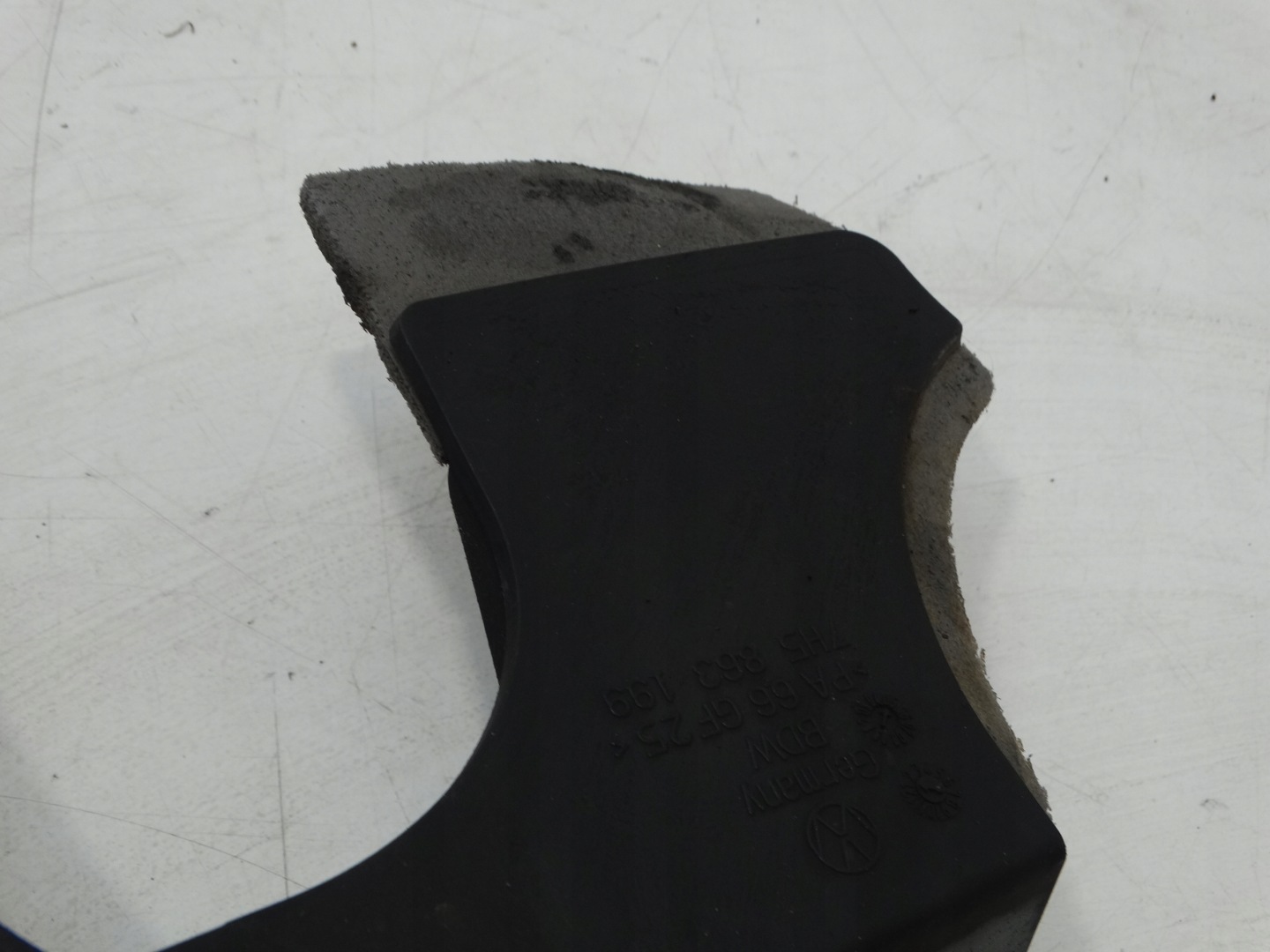 cover semi-axes left VOLKSWAGEN T5 MULTIVAN 7H5863199