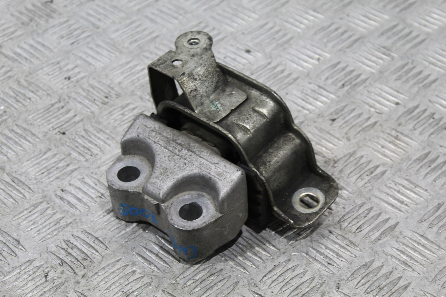 holder engine mount FIAT 500L 500 L