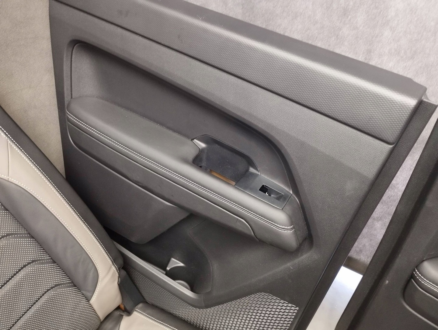 VW Amarok II Sitze AIRBAGI Sitze Seiten Sitz