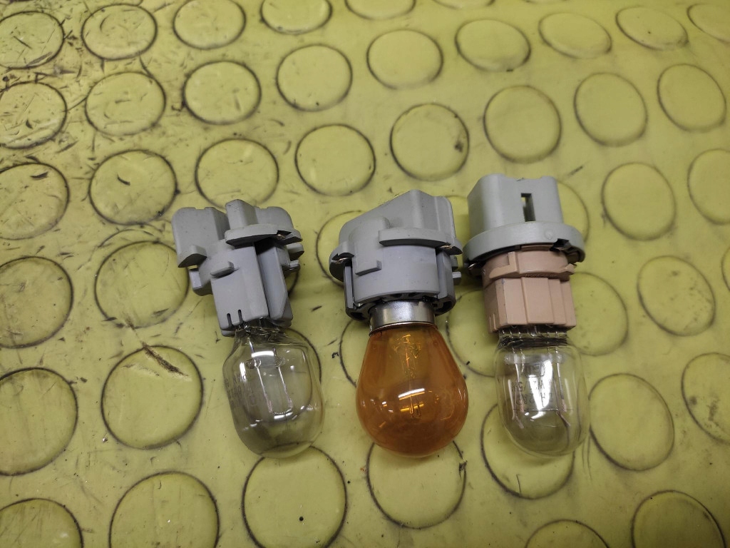 TOYOTA YARIS light right rear part