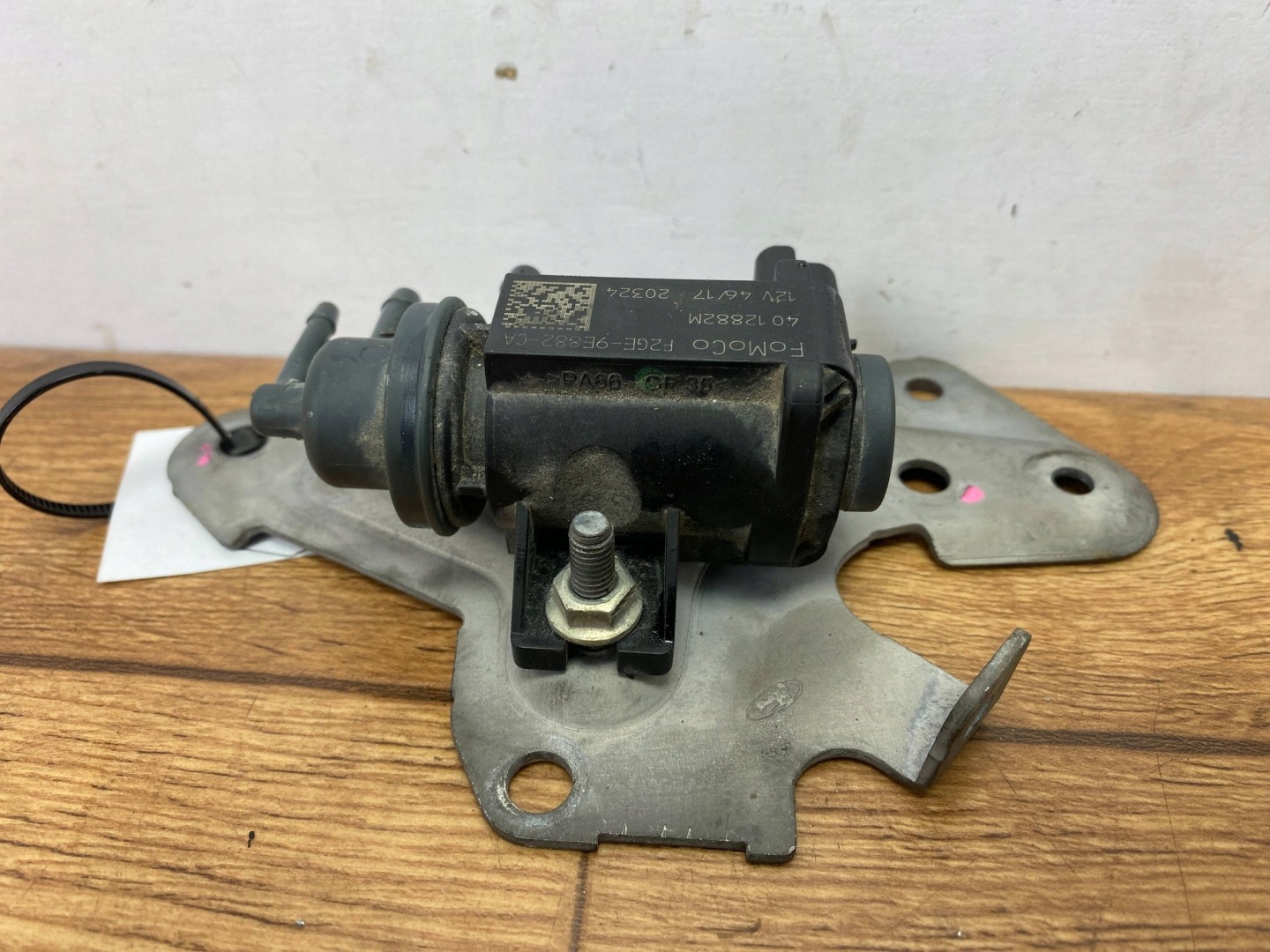 Sensor podcisnieniowy Ford Escape IV Kuga MK3 2020+