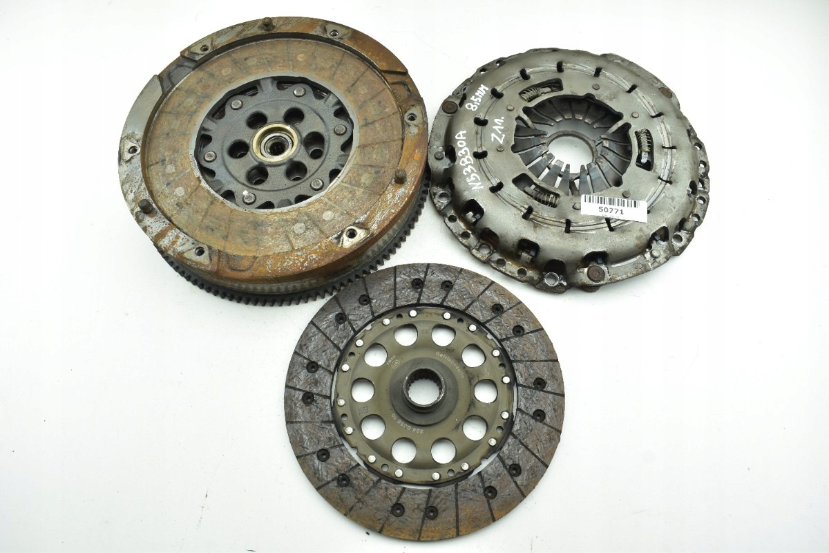 kvačilo kočioni disk druk ploča BMW e90 e91 e92 e60 e61 3.0i N53B30A